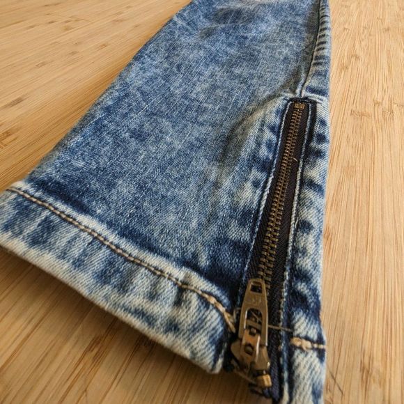 Acid wash Zipper Ankles Size 29 Jeans The exclusive R Jeans company - Picture 6 of 10